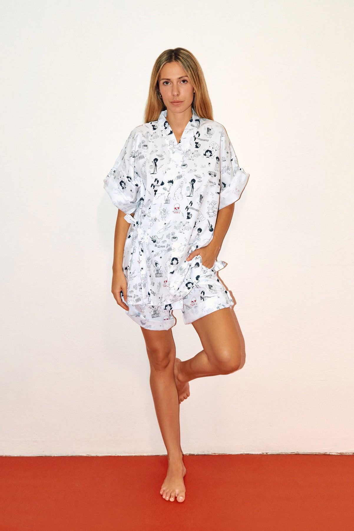 Mujer con blusa y pantalón corto Jinbei en algodón impreso de Forever 2